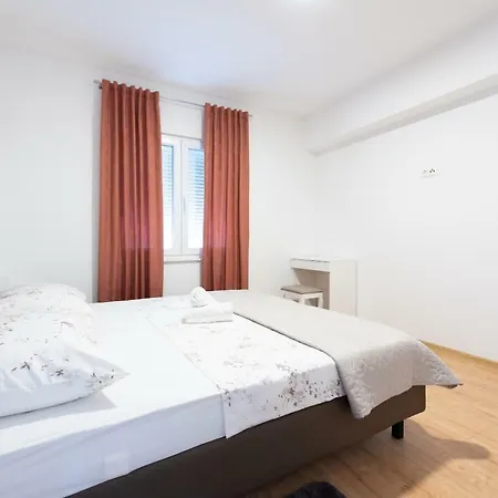 Apartment Duje *