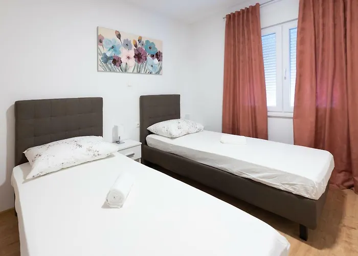Duje Apartment